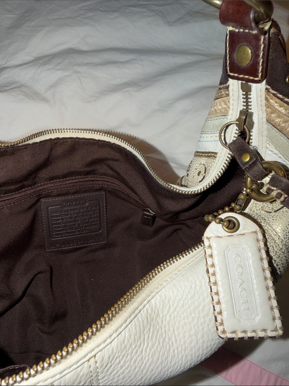 COACH White Leather Hobo Bag with Metallic Accents - Picture 3 of 9